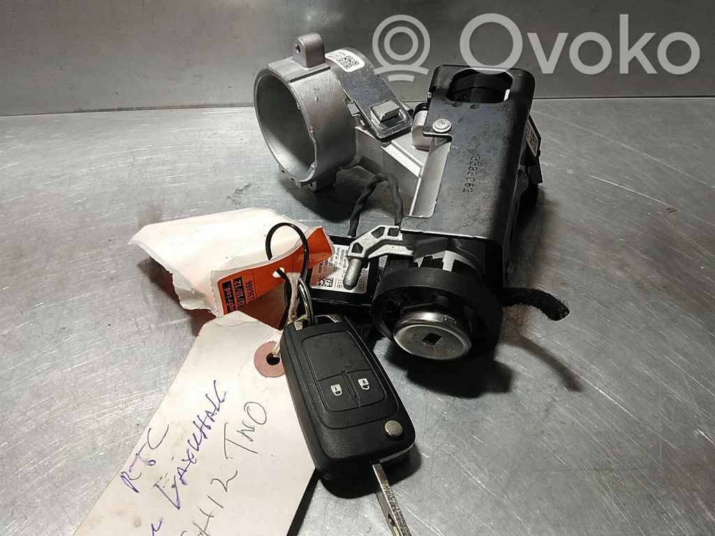 Opel Insignia A Virtalukon kytkin 
