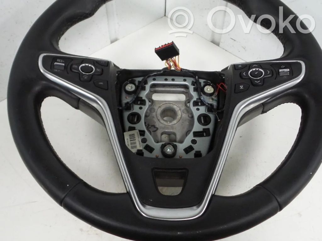 Opel Insignia A Steering wheel 