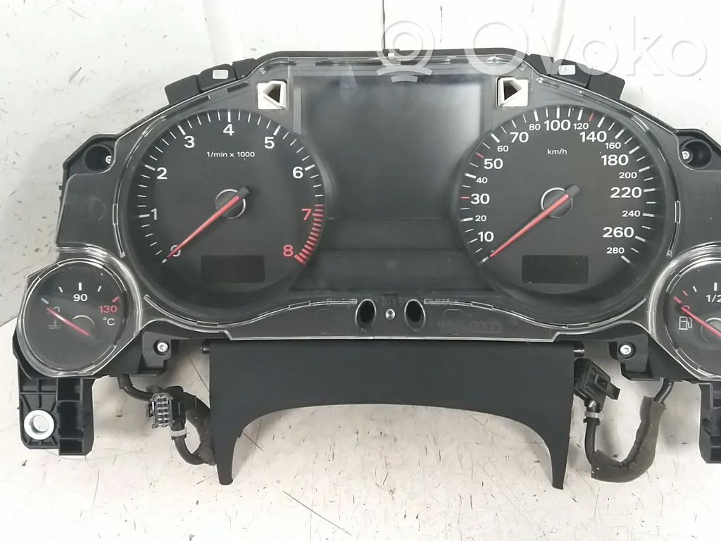 Audi A8 S8 D3 4E Velocímetro (tablero de instrumentos) 
