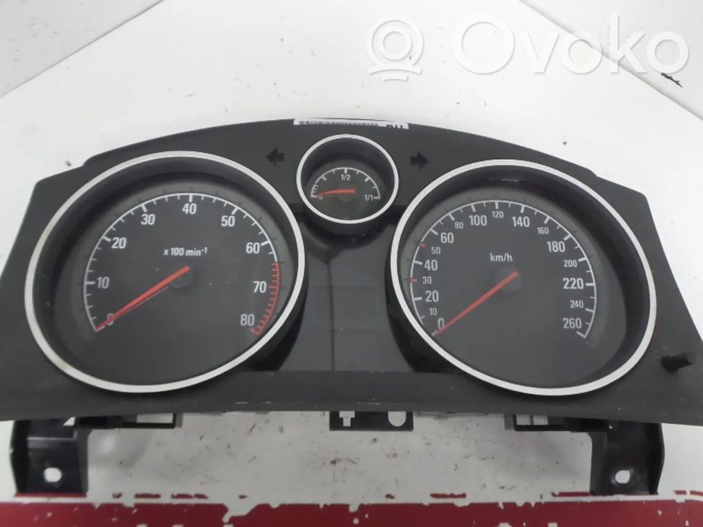 Opel Zafira B Licznik / Prędkościomierz 