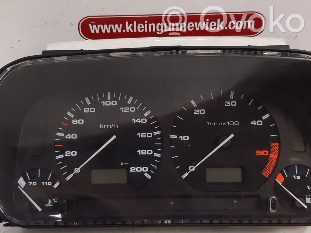 Volkswagen Caddy Licznik / Prędkościomierz 