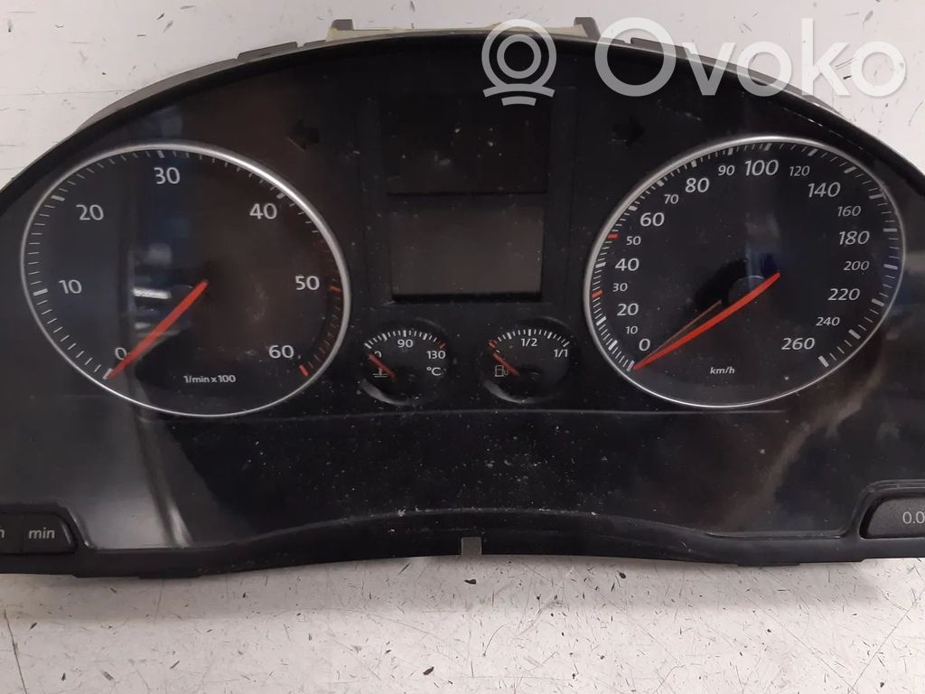 Volkswagen Golf V Licznik / Prędkościomierz 