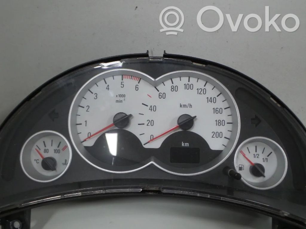 Opel Corsa C Speedometer (instrument cluster) 