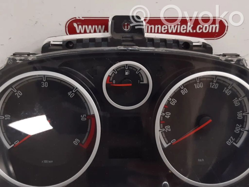 Opel Corsa D Speedometer (instrument cluster) 