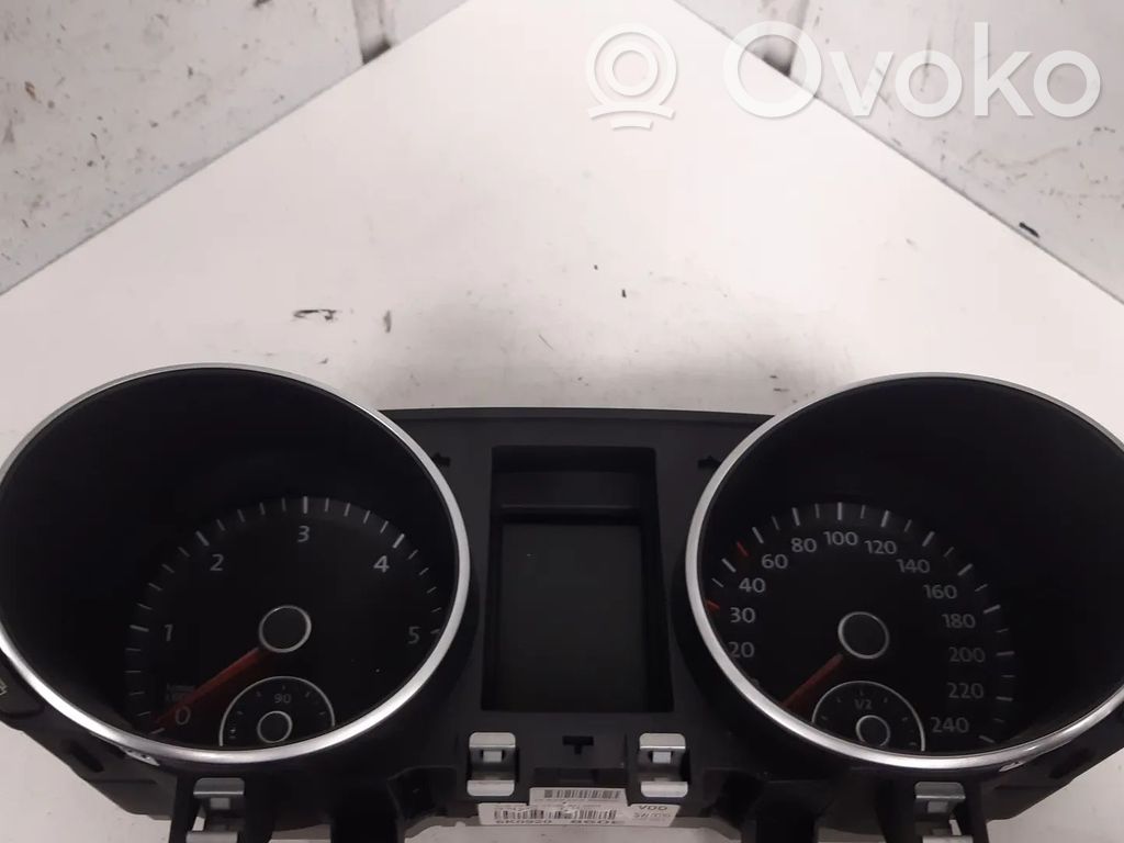 Volkswagen Golf VI Vitezometru (grup de instrumente) 