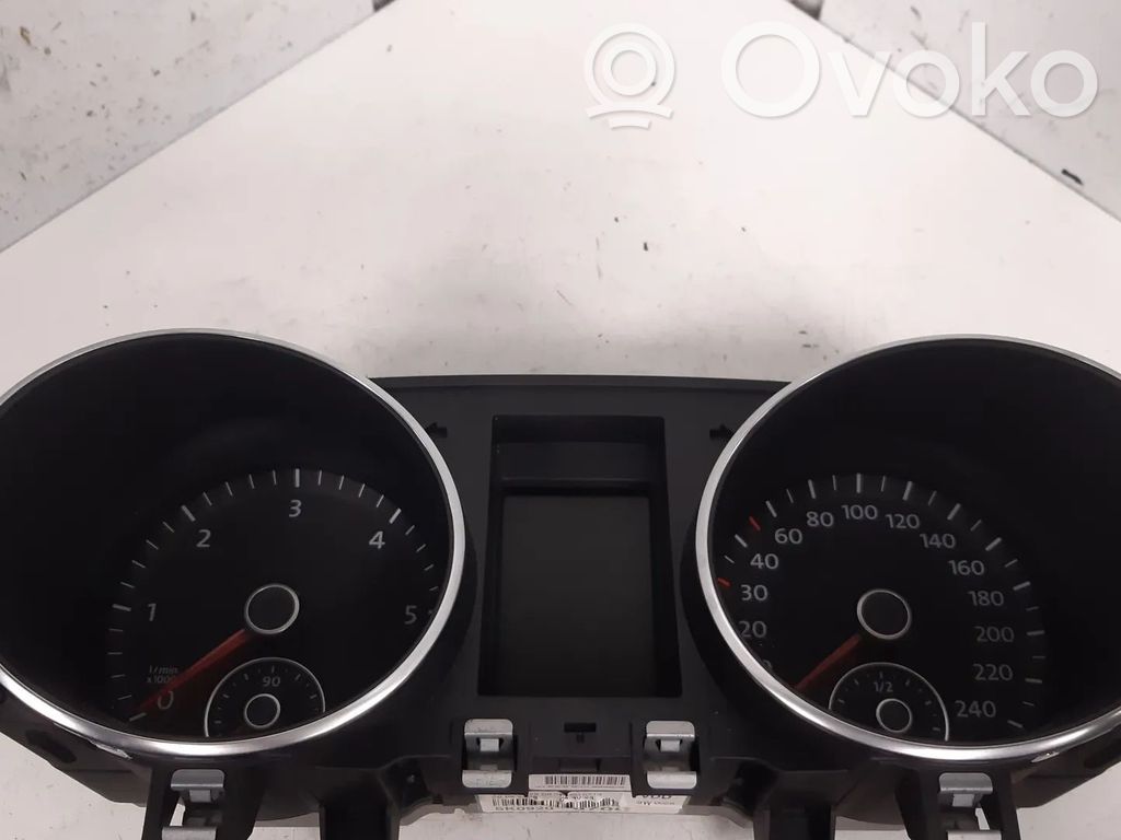 Volkswagen Golf VI Tachimetro (quadro strumenti) 