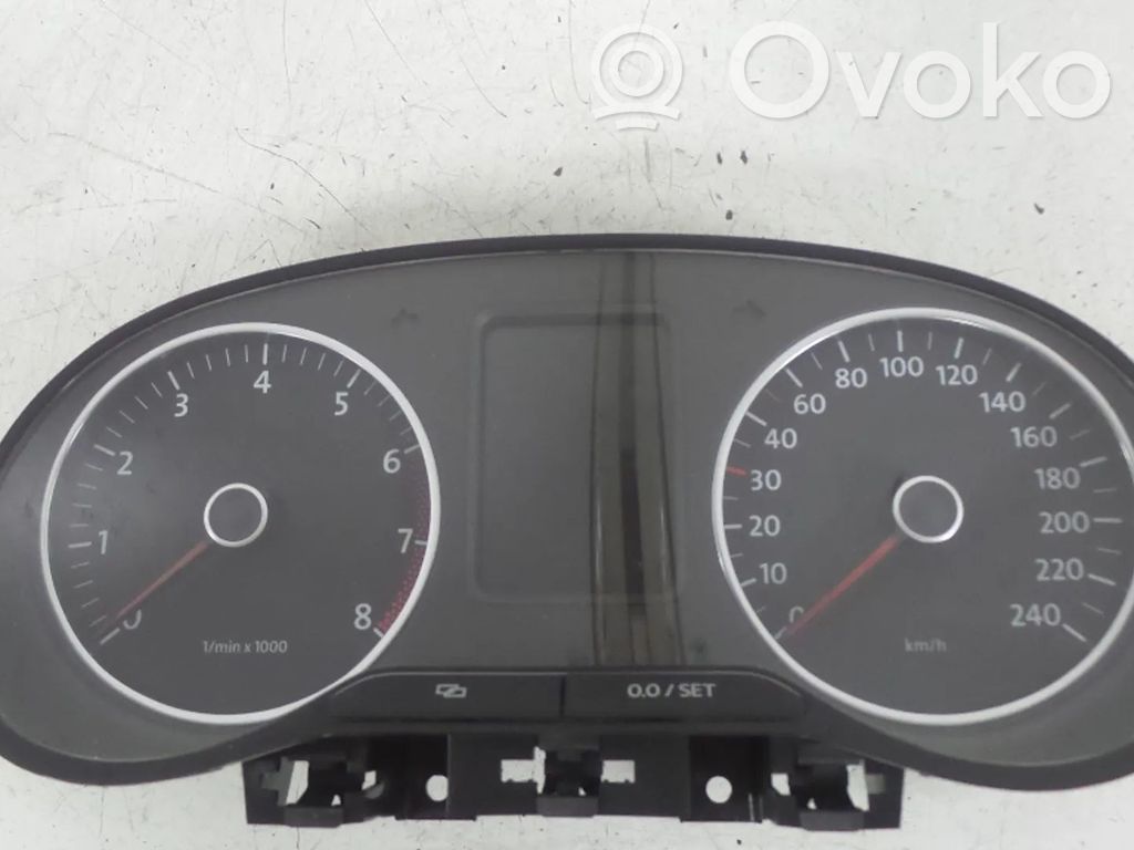 Volkswagen Polo V 6R Tachimetro (quadro strumenti)