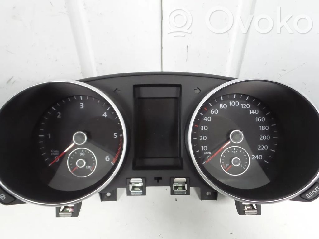 Volkswagen Golf VI Vitezometru (grup de instrumente)