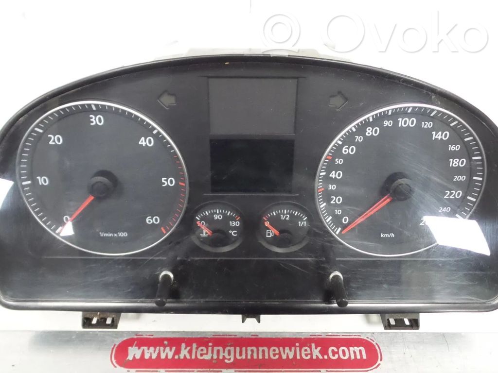 Volkswagen Caddy Geschwindigkeitsmesser Cockpit 