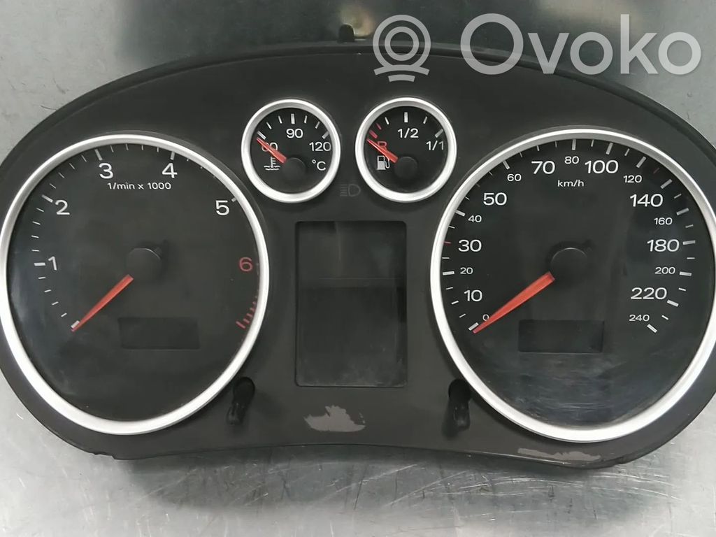 Audi A2 Licznik / Prędkościomierz 