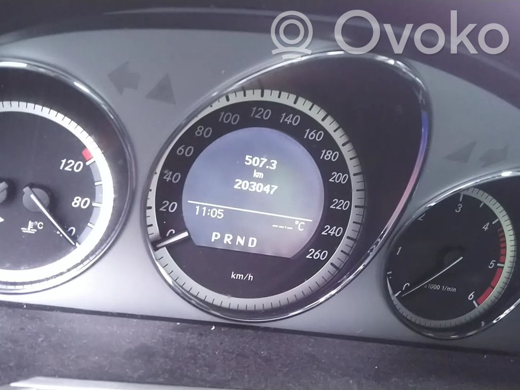 Mercedes-Benz GLK (X204) Licznik / Prędkościomierz 