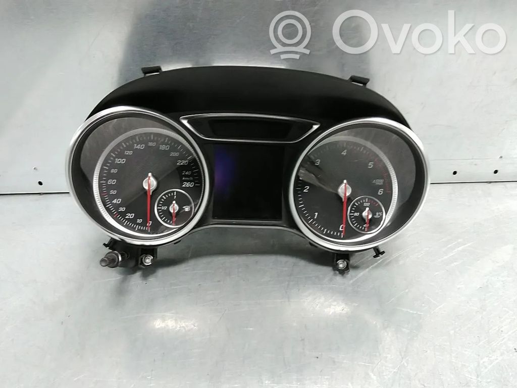 Mercedes-Benz CLA C117 X117 W117 Vitezometru (grup de instrumente) 