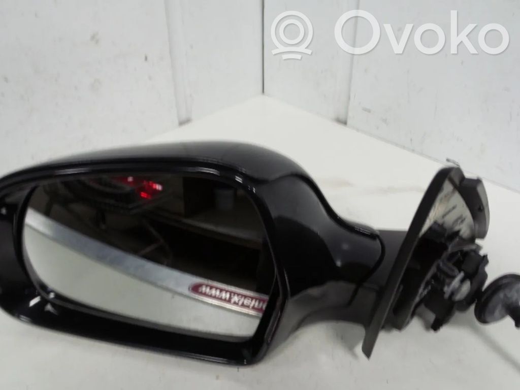 Audi Q3 8U Specchietto retrovisore elettrico portiera anteriore 