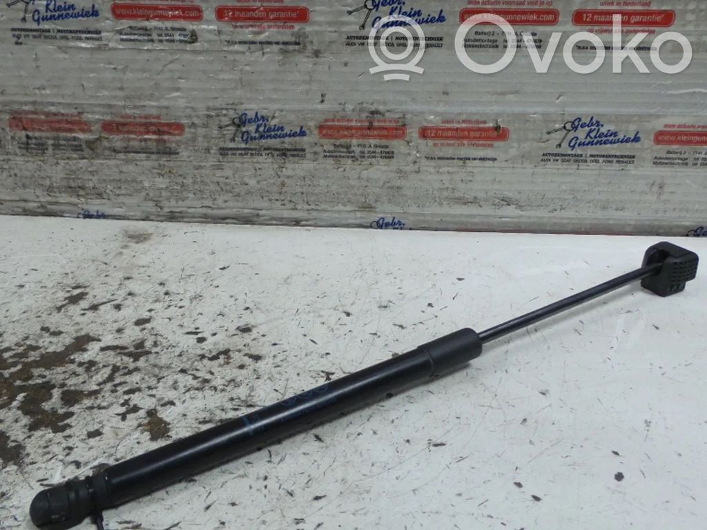 Opel Zafira C Amortizor capotă motor