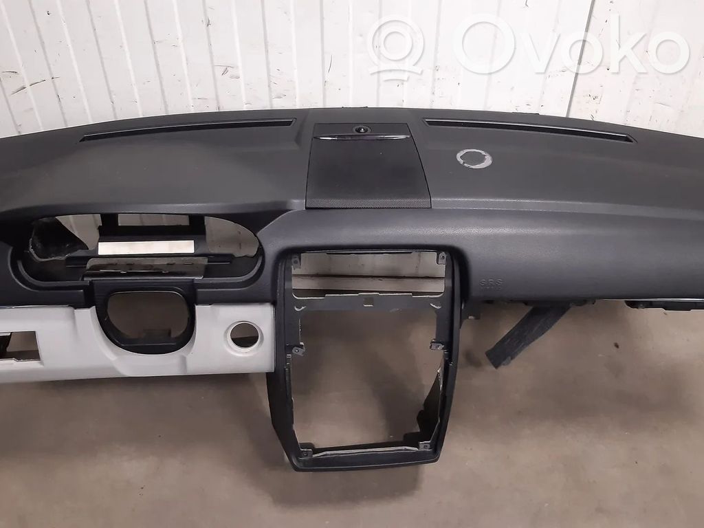 Mercedes-Benz B W245 Armaturenbrett Cockpit