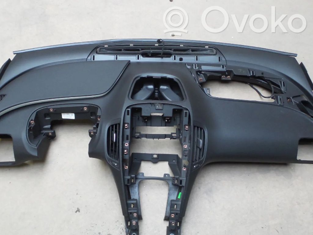 Opel Ampera Panelė 