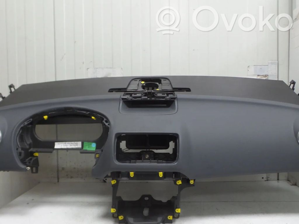 Opel Meriva B Panelis 