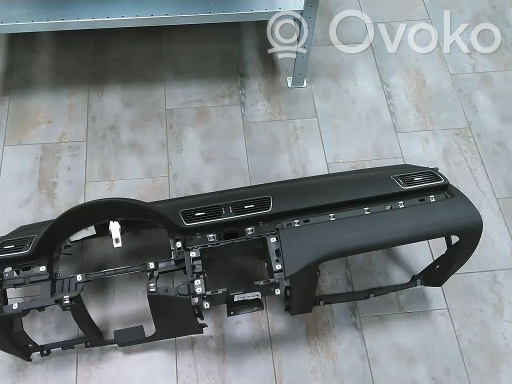 Volkswagen PASSAT B7 Panel de instrumentos 