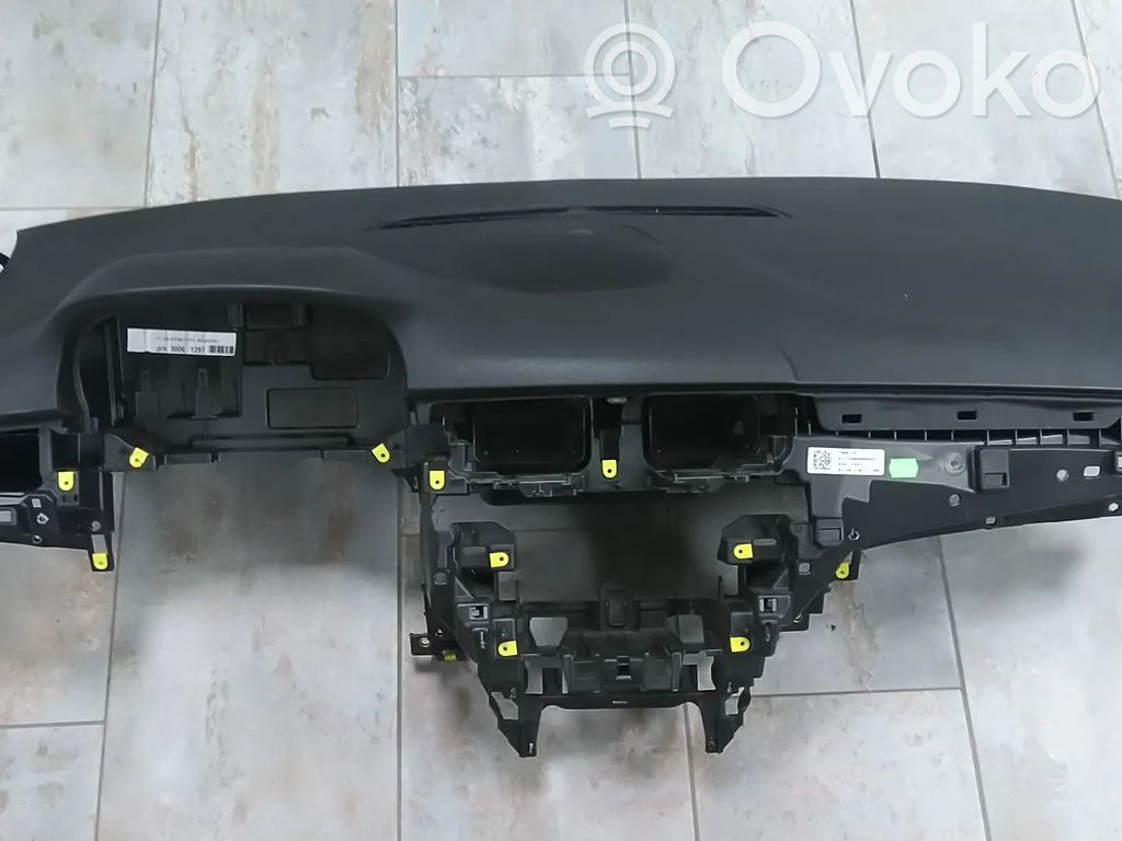 Opel Corsa E Dashboard 