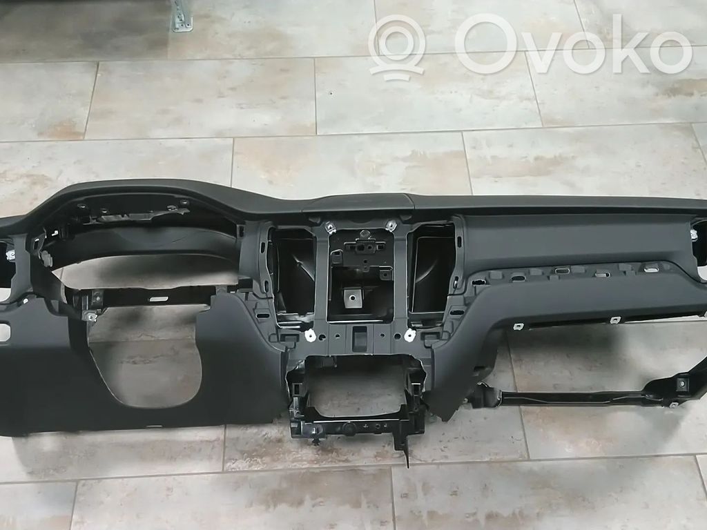 Volvo XC60 Панель 