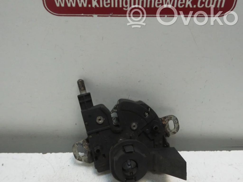 Spyna variklio dangčio   3M5116700AC