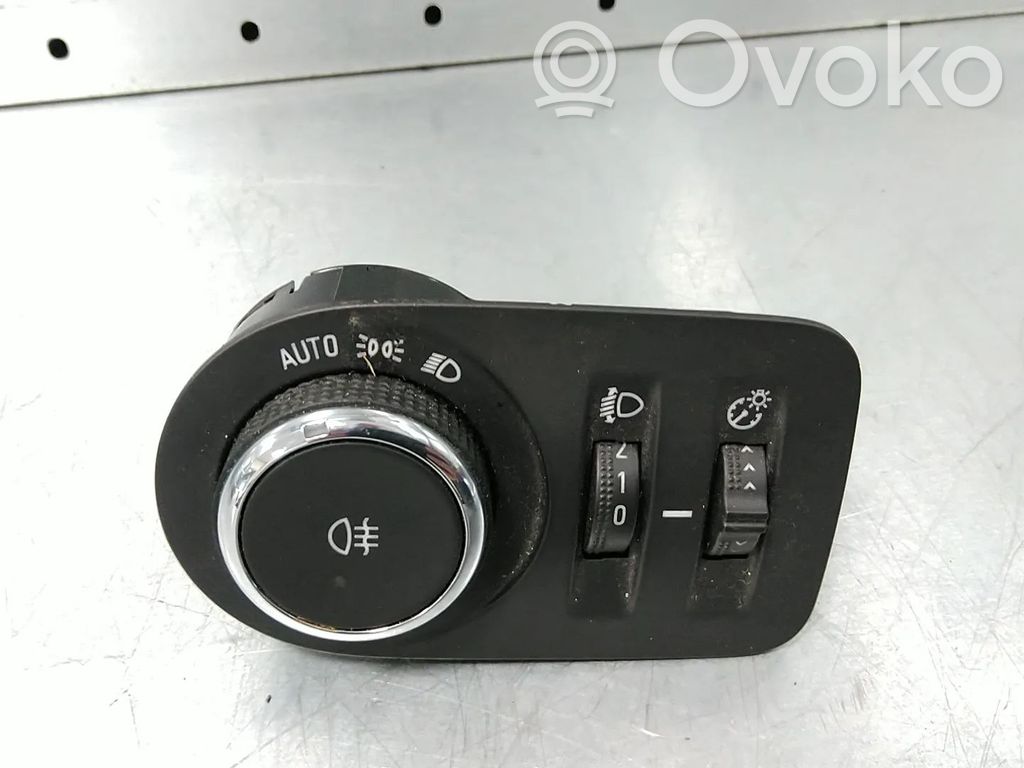 Opel Combo E Other interior part 