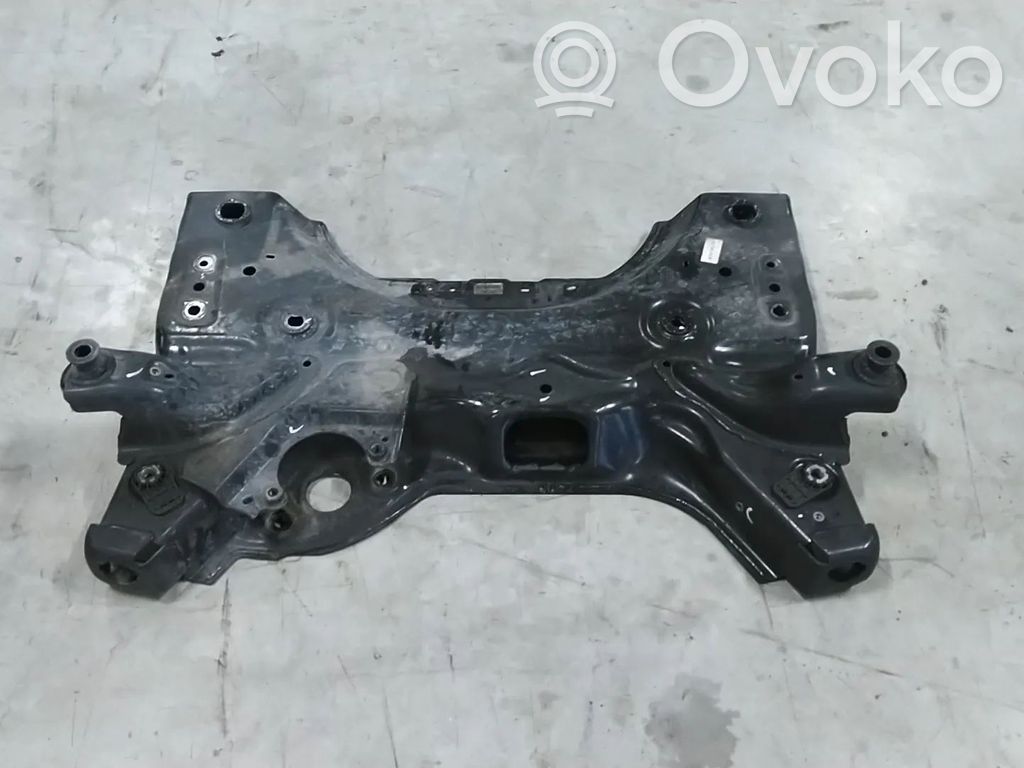 Opel Vivaro Priekinis traversas 