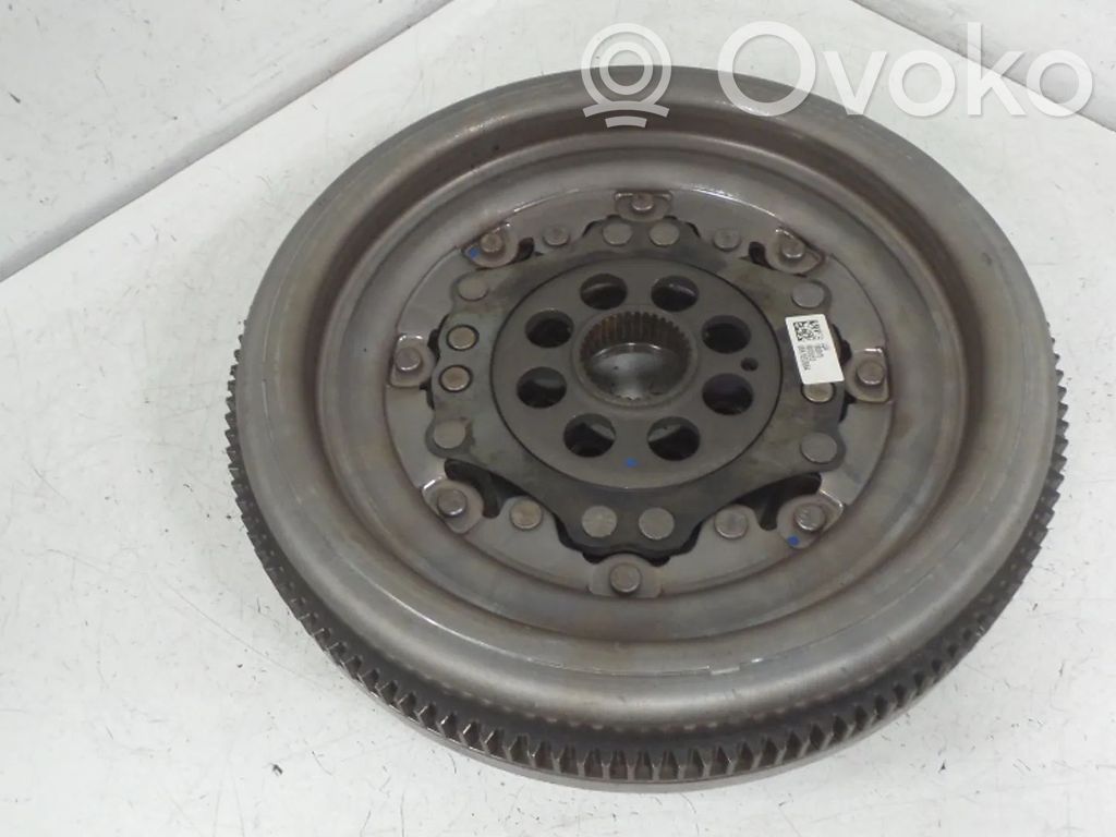 Volante motor   06K105266A