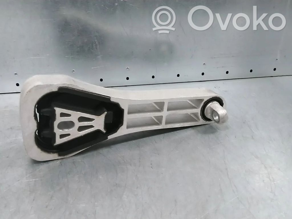 Volvo XC60 Engine mount bracket 