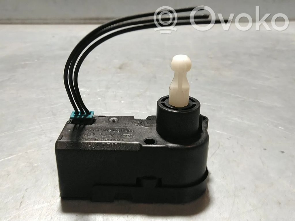 Opel Zafira B Motor reglare nivel far 