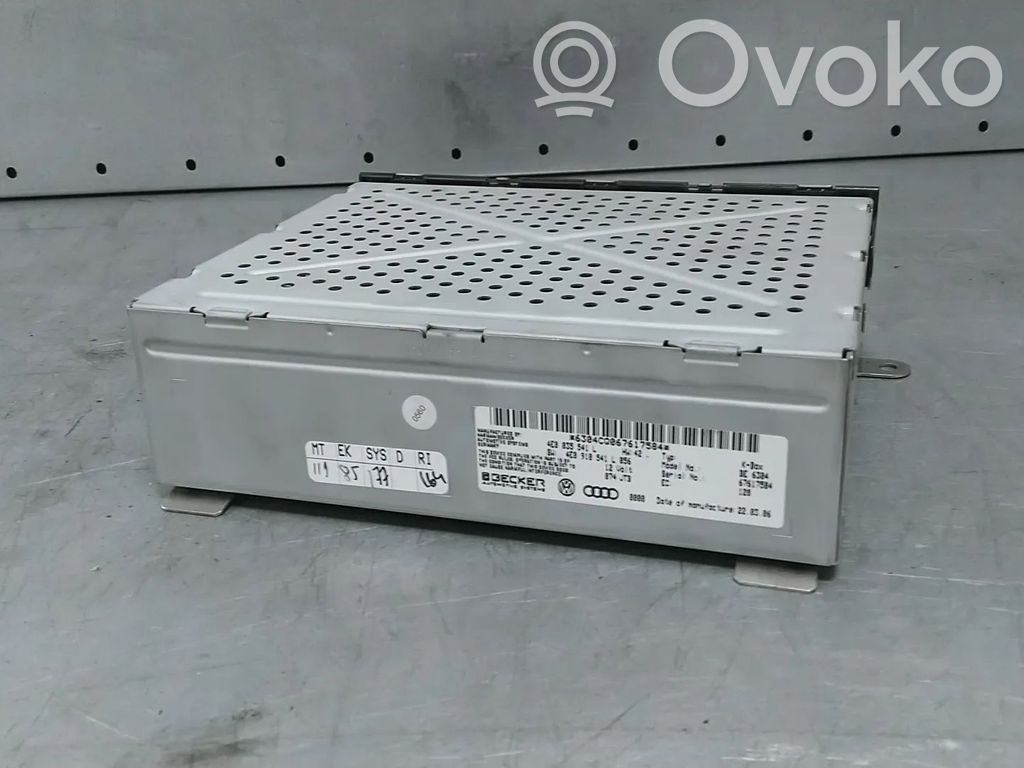 Multimedijos kontroleris   4E0035541L,4E0035541,4E0035541B,4E0035541BX,4E0035541LX,4E0035541P,4E0035541PX,4E0035541S,4E0035541X,4E0035542,4E0035542X