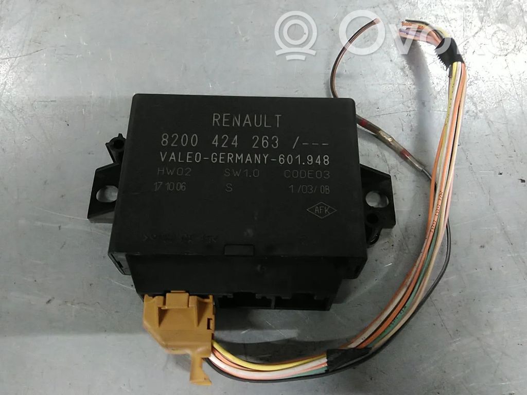 Renault Megane II Pysäköintitutkan (PCD) ohjainlaite/moduuli 