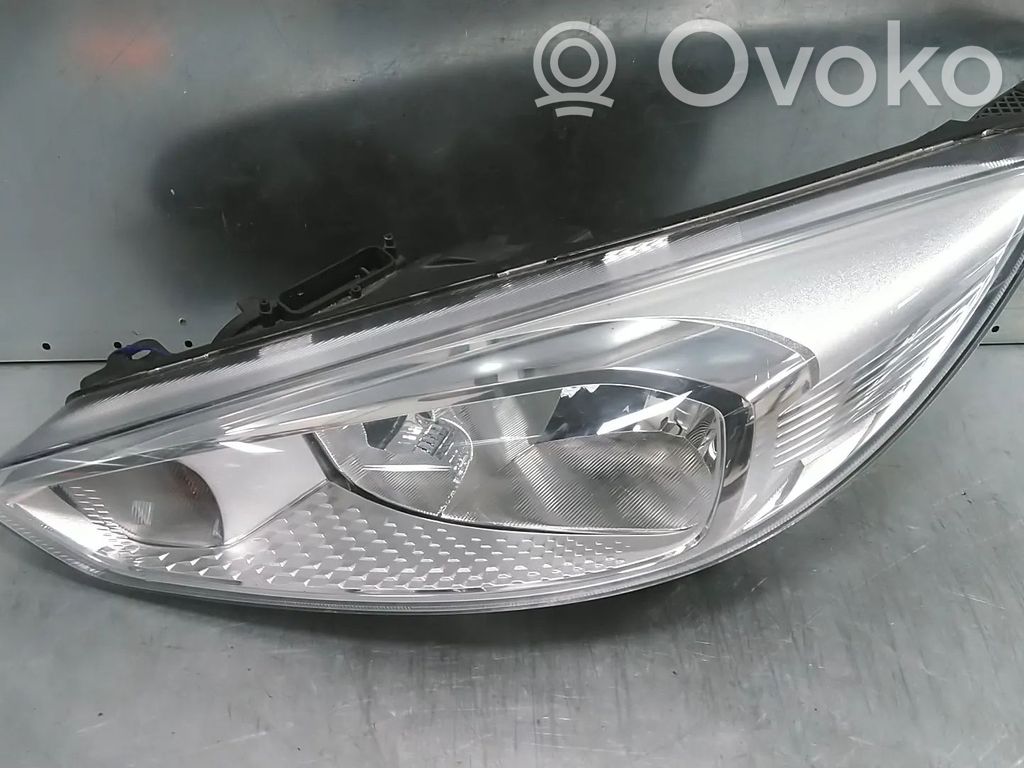 Ford Focus Headlight/headlamp 