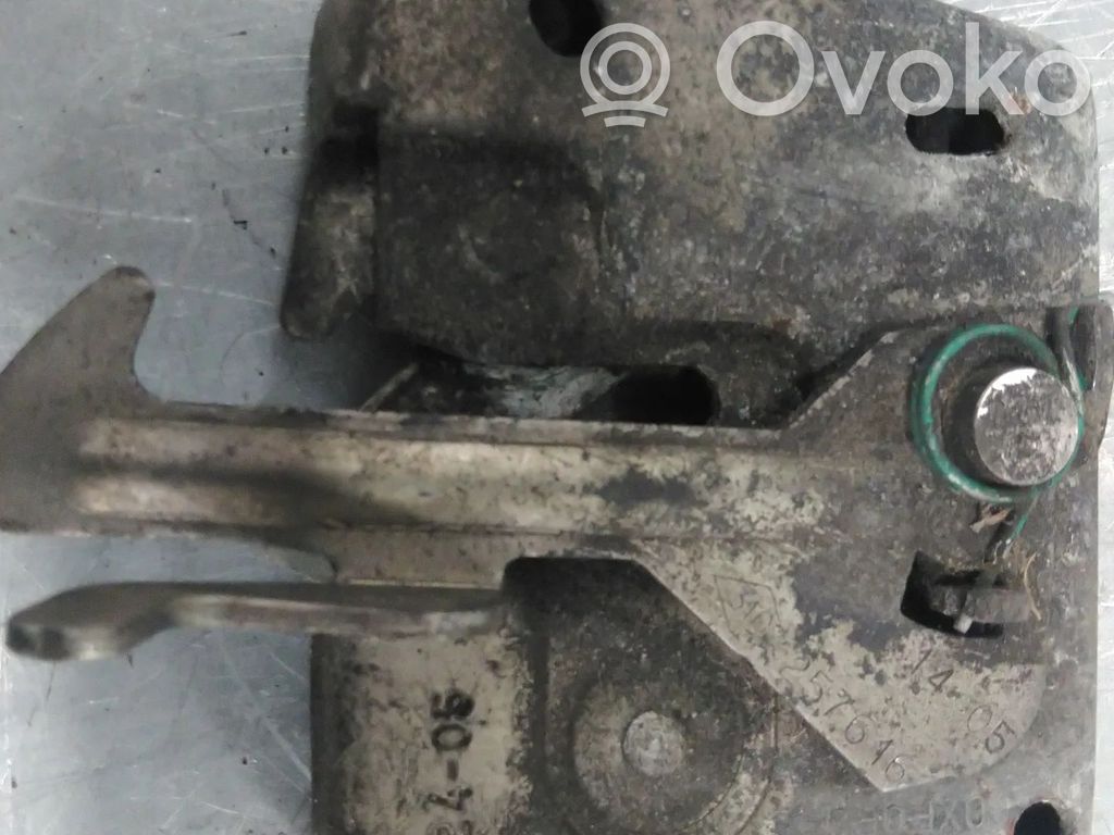 Engine bonnet/hood lock/catch   8200257616