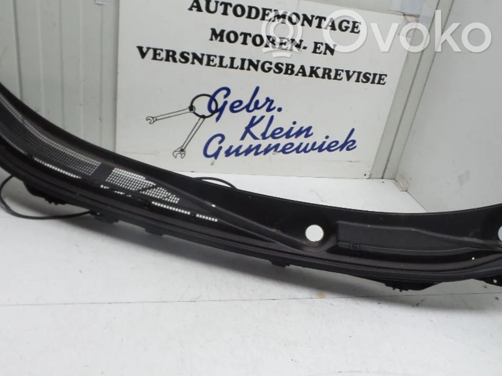 Nissan X-Trail T32 Rivestimento del tergicristallo 