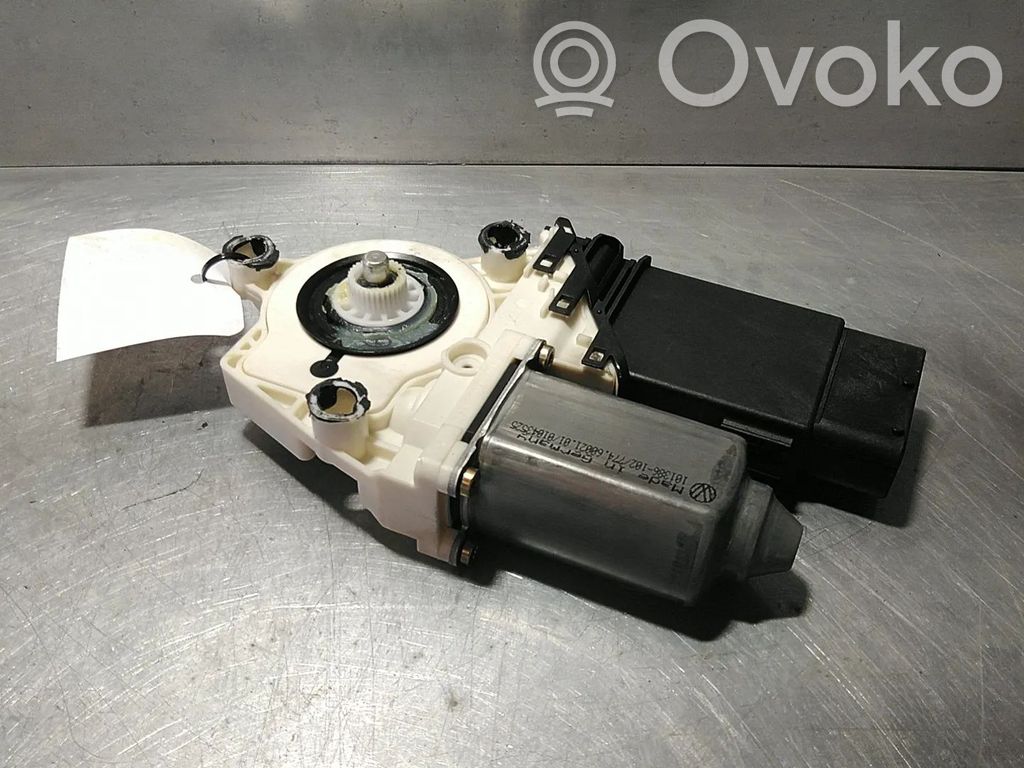 Volkswagen Golf IV Motor macara geam ușă față