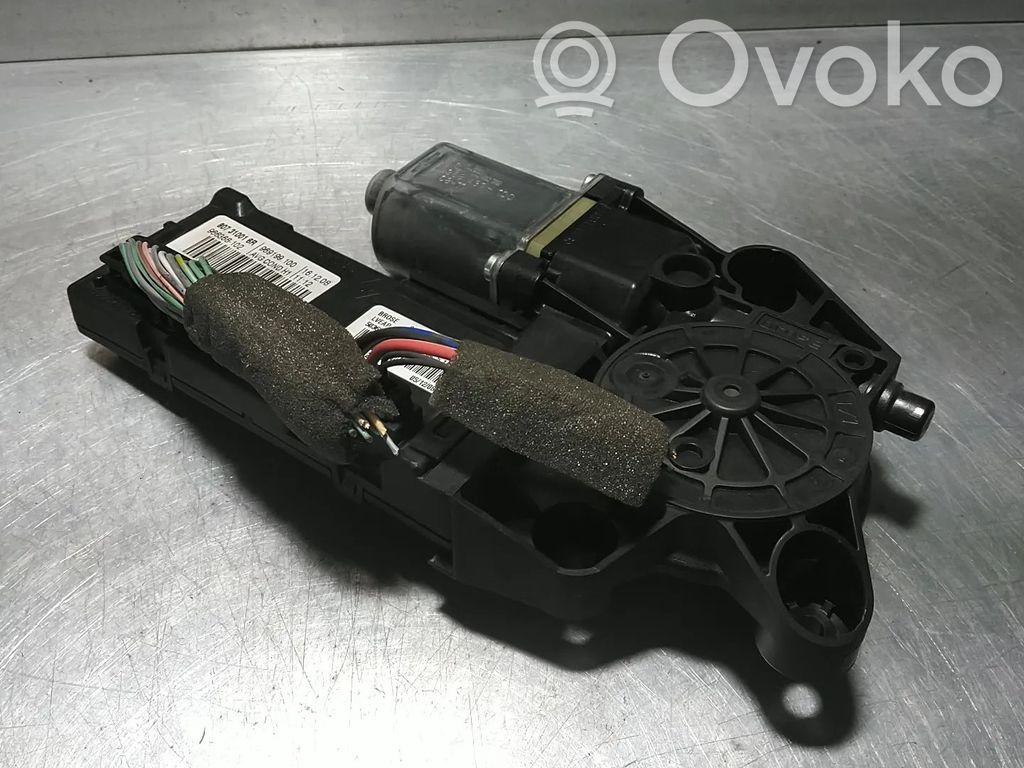 Renault Megane III Motor macara geam ușă față 
