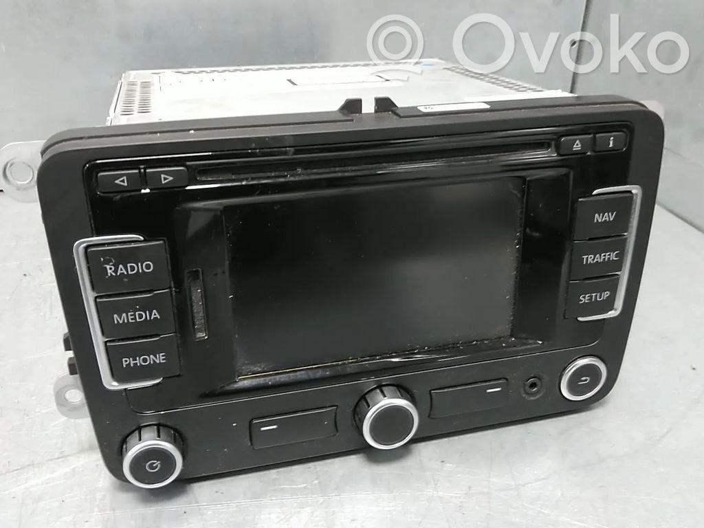 Volkswagen PASSAT B7 CD/DVD player unitate navigație 
