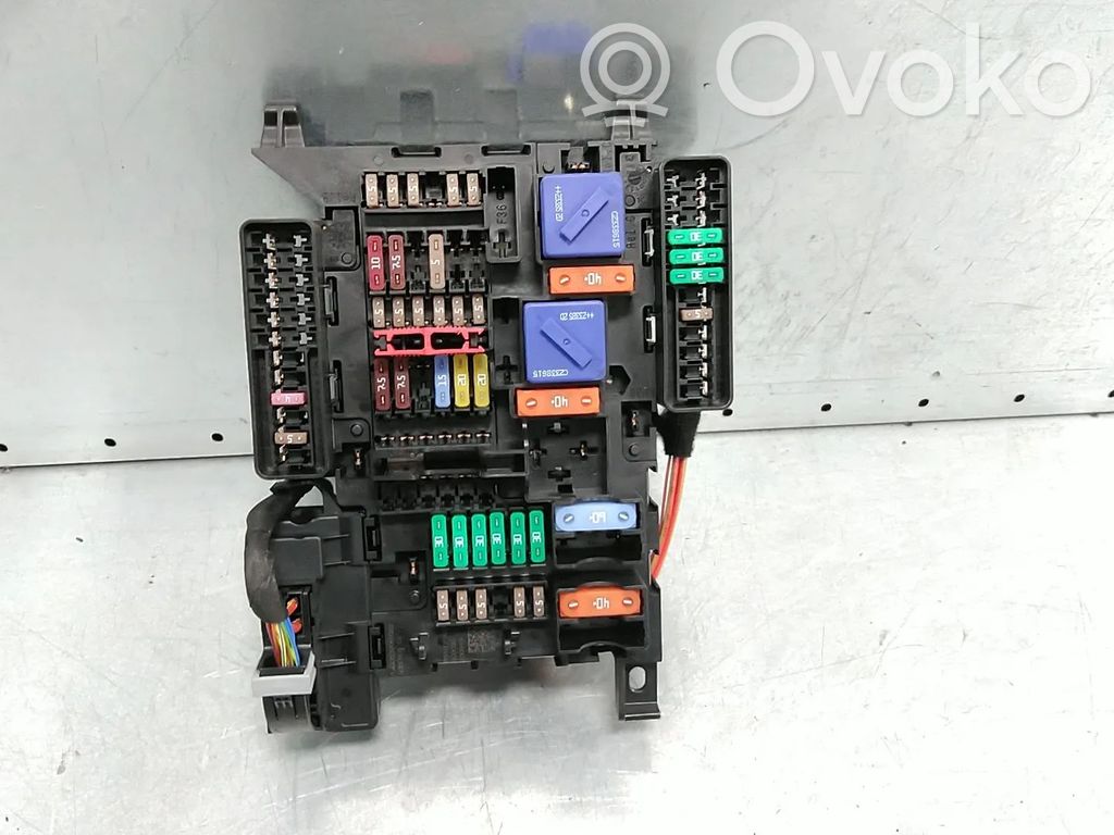 BMW 2 F22 F23 Modul siguranțe 