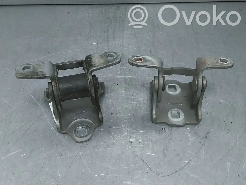 Opel Meriva B Ritinėlių kreiptuvų/ vyrių komplektas 