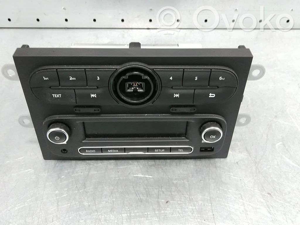 Renault Twingo III Unitate principală radio/CD/DVD/GPS 