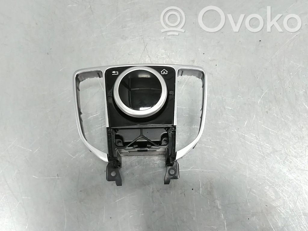 Mercedes-Benz E W213 Otros repuestos del interior 