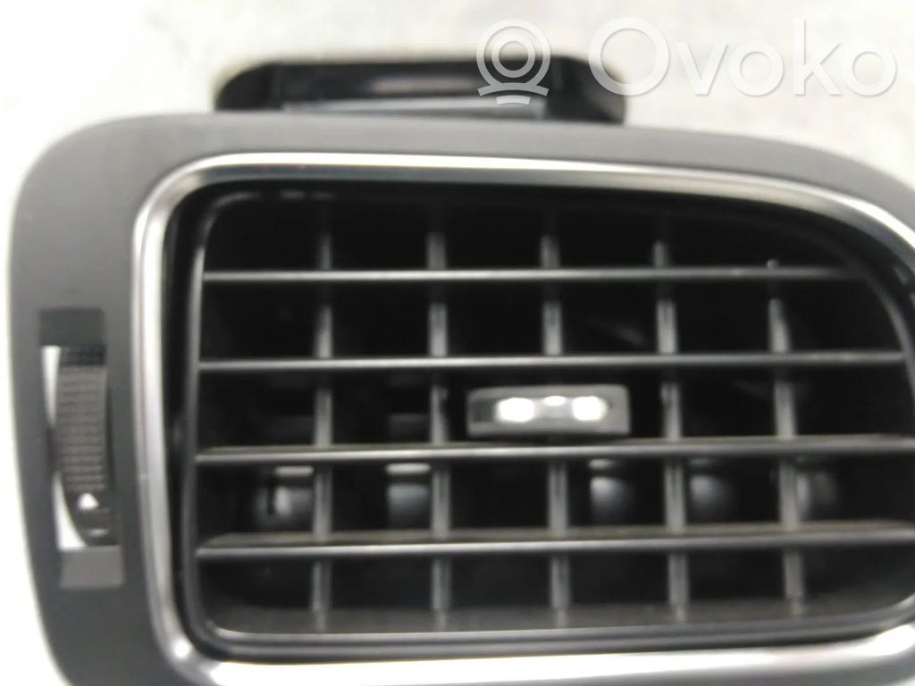 Volkswagen Polo V 6R Copertura griglia di ventilazione laterale cruscotto 