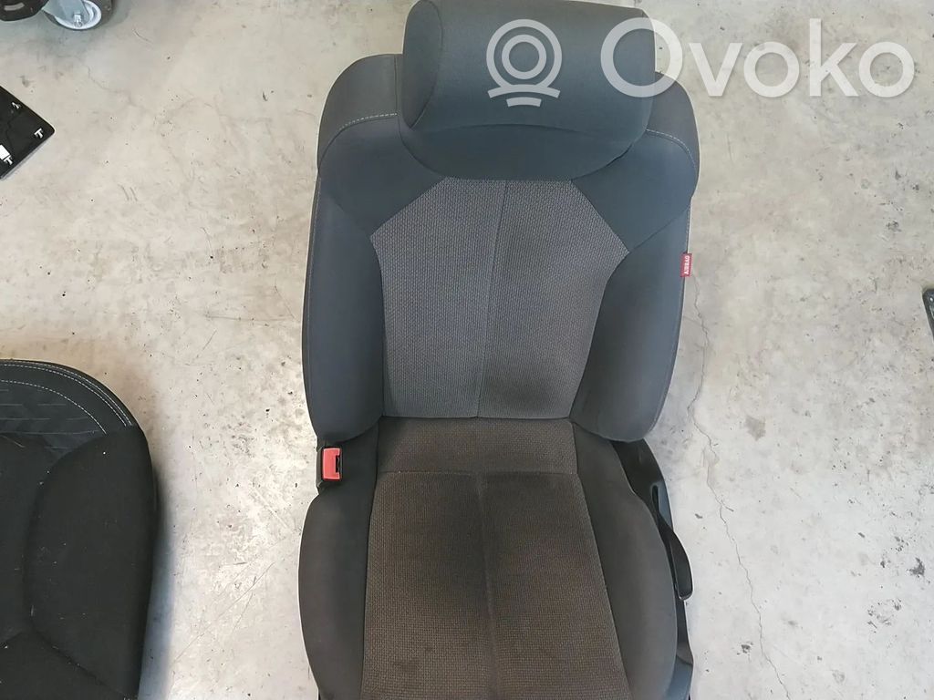 Seat Leon (1P) Asiento delantero del conductor 