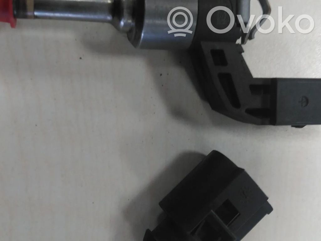 Volkswagen PASSAT B6 Fuel injector 