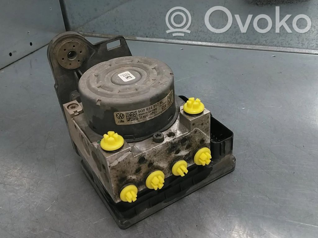 Volkswagen Golf VII ABS Pump 