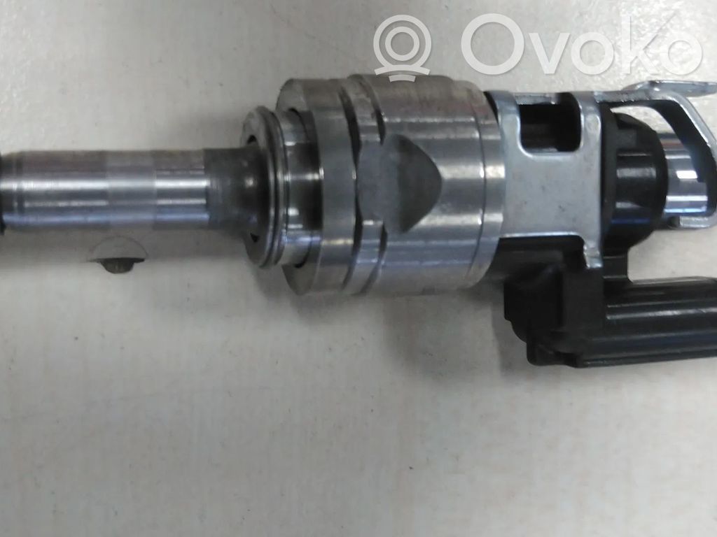 Volvo XC60 Fuel injector 
