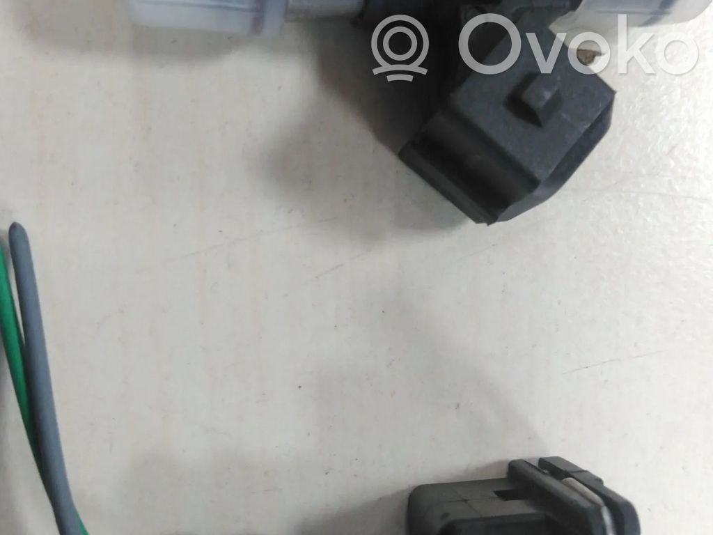 Renault Clio IV Inyector de combustible 