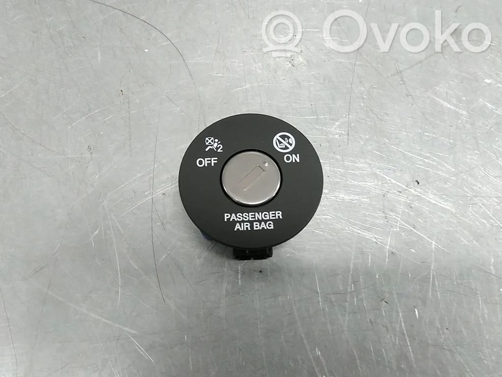 Hyundai Tucson IV NX4 Interruptor de encendido/apagado del airbag de pasajero 