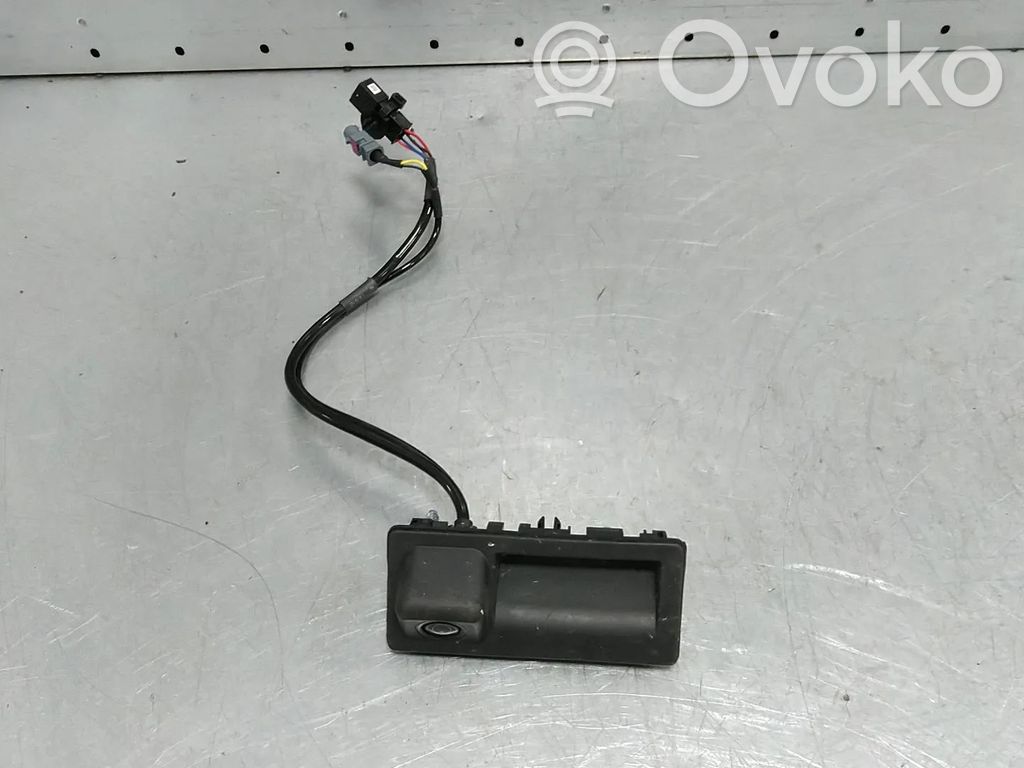 Audi A6 S6 C7 4G Uchwyt / Rączka klapy tylnej / bagażnika z kamerą 